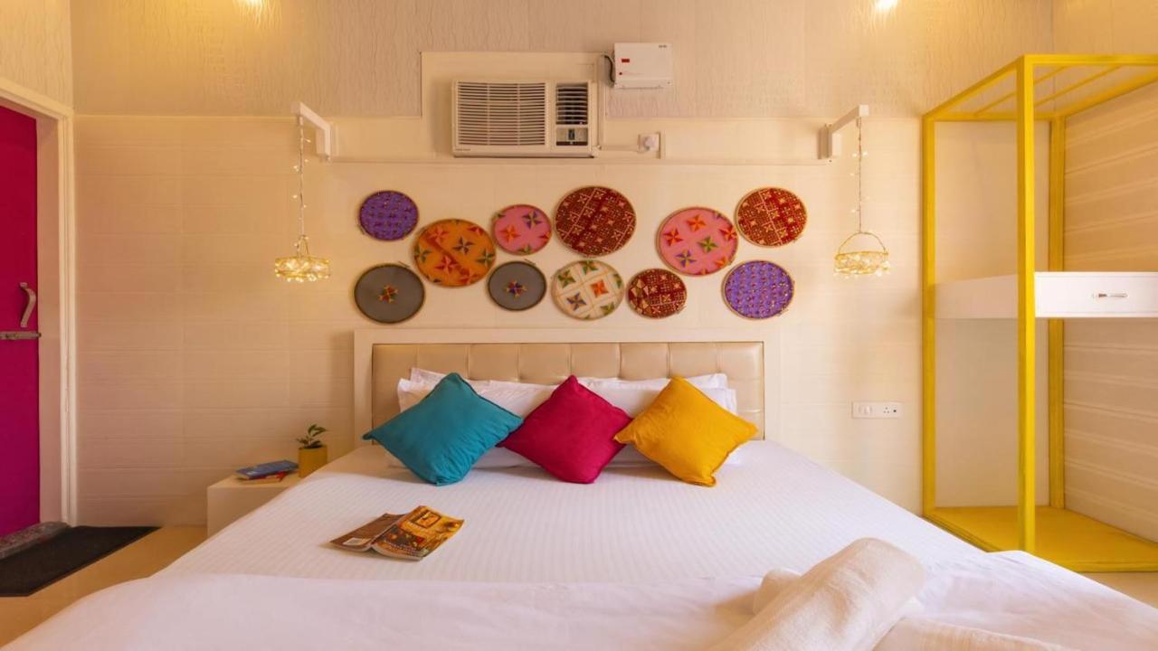 Madpackers Amritsar Bunks, Rooms, & Community Exterior foto